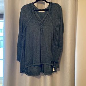 Long sleeve women’s shirt